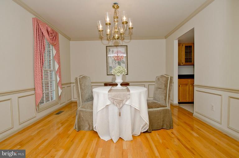 8325 Kings Ridge Court Springfield, VA 22153 - Photo 14 of 25 Dining Room