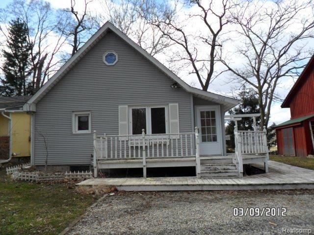 1608 Clark Lake Road Brighton, MI 48114 - Photo 1 of 12 SAM_1483.JPG