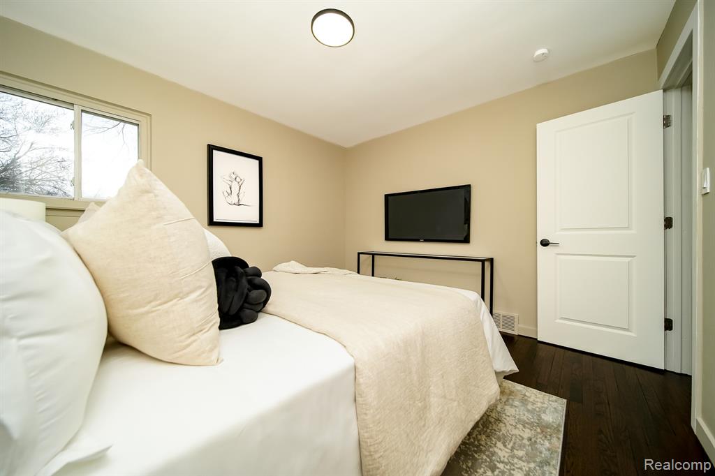 46985 Heydenreich Road Macomb, MI 48044 - Photo 50 of 60