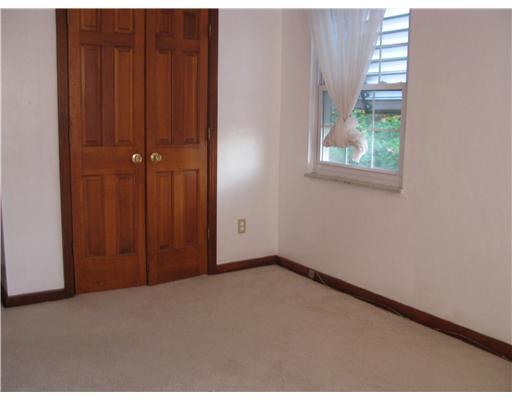 7924 Roderick Drive Pittsburgh, PA 15237 - Photo 11 of 18 Bedroom.
