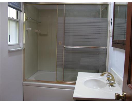 7924 Roderick Drive Pittsburgh, PA 15237 - Photo 16 of 18 Full Bath.