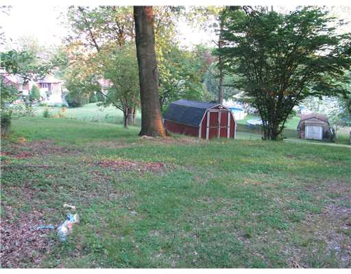 7924 Roderick Drive Pittsburgh, PA 15237 - Photo 3 of 18 Exterior Back.