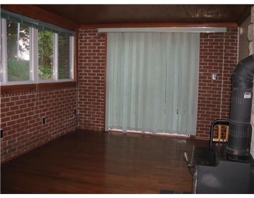 7924 Roderick Drive Pittsburgh, PA 15237 - Photo 8 of 18 Family Room.