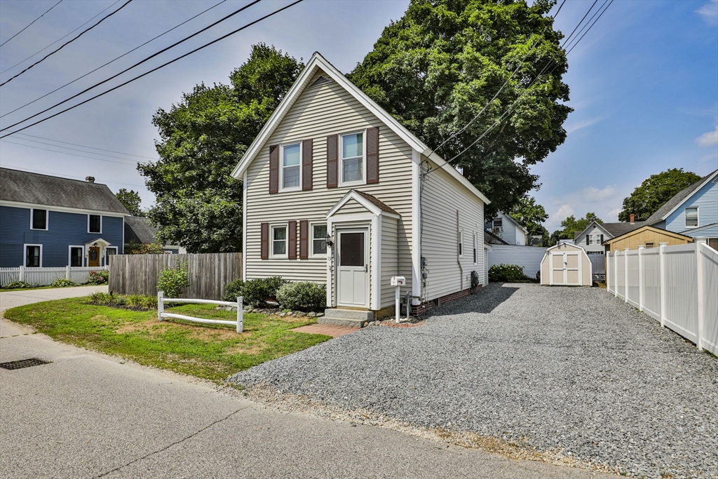 15 Charter Street Exeter, NH 03833 - Photo 1 of 25 Gallery Image 1