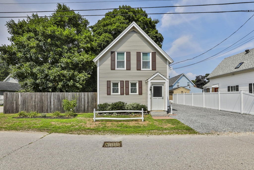 15 Charter Street Exeter, NH 03833 - Photo 2 of 25 Gallery Image 2
