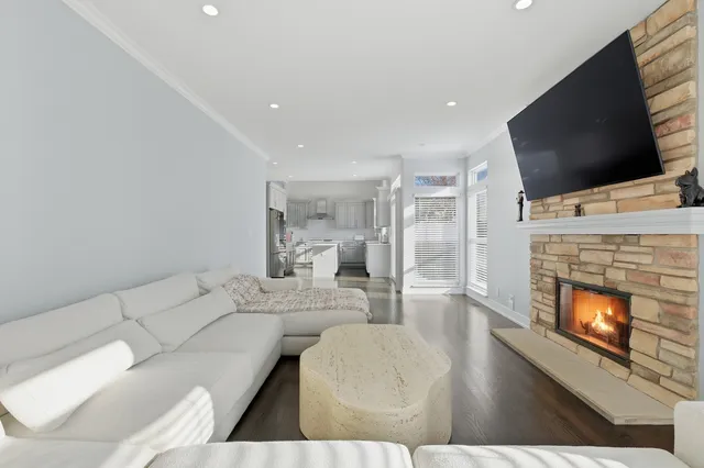 $599,000 | 1951 Broadsmore Drive, Algonquin, IL 60102