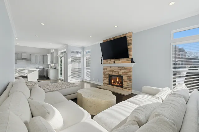 $599,000 | 1951 Broadsmore Drive, Algonquin, IL 60102