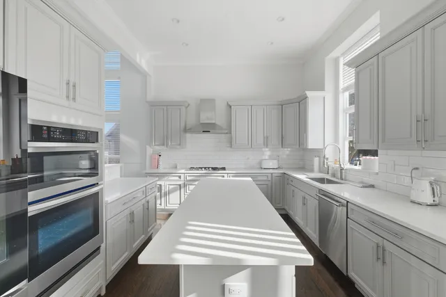 $599,000 | 1951 Broadsmore Drive, Algonquin, IL 60102