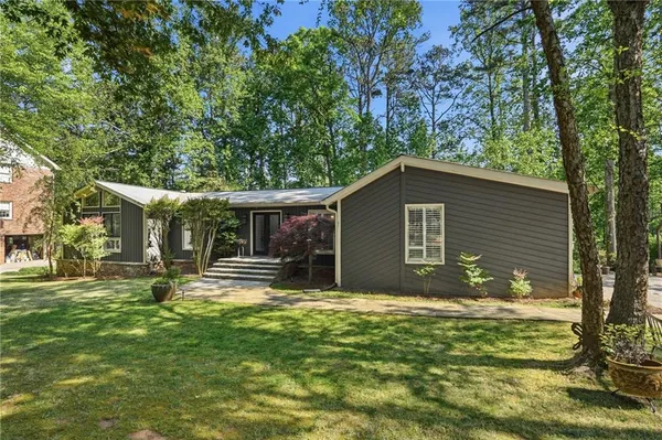 $4,800 | 1180 St Andrews Circle, Atlanta, GA 30338
