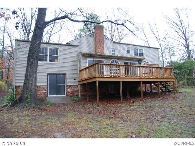 10517 Gayton Road Henrico, VA 23238 - Photo 8 of 11 Exterior Back