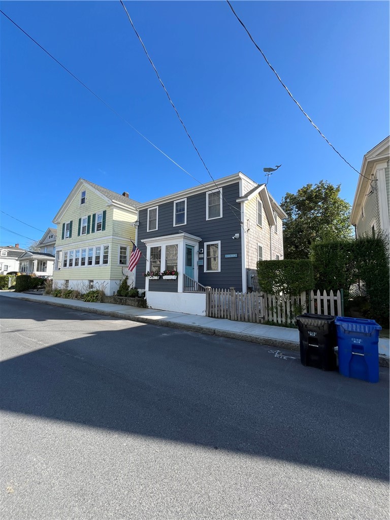 21 Connection Street Newport, RI 02840 - Photo 27 of 29