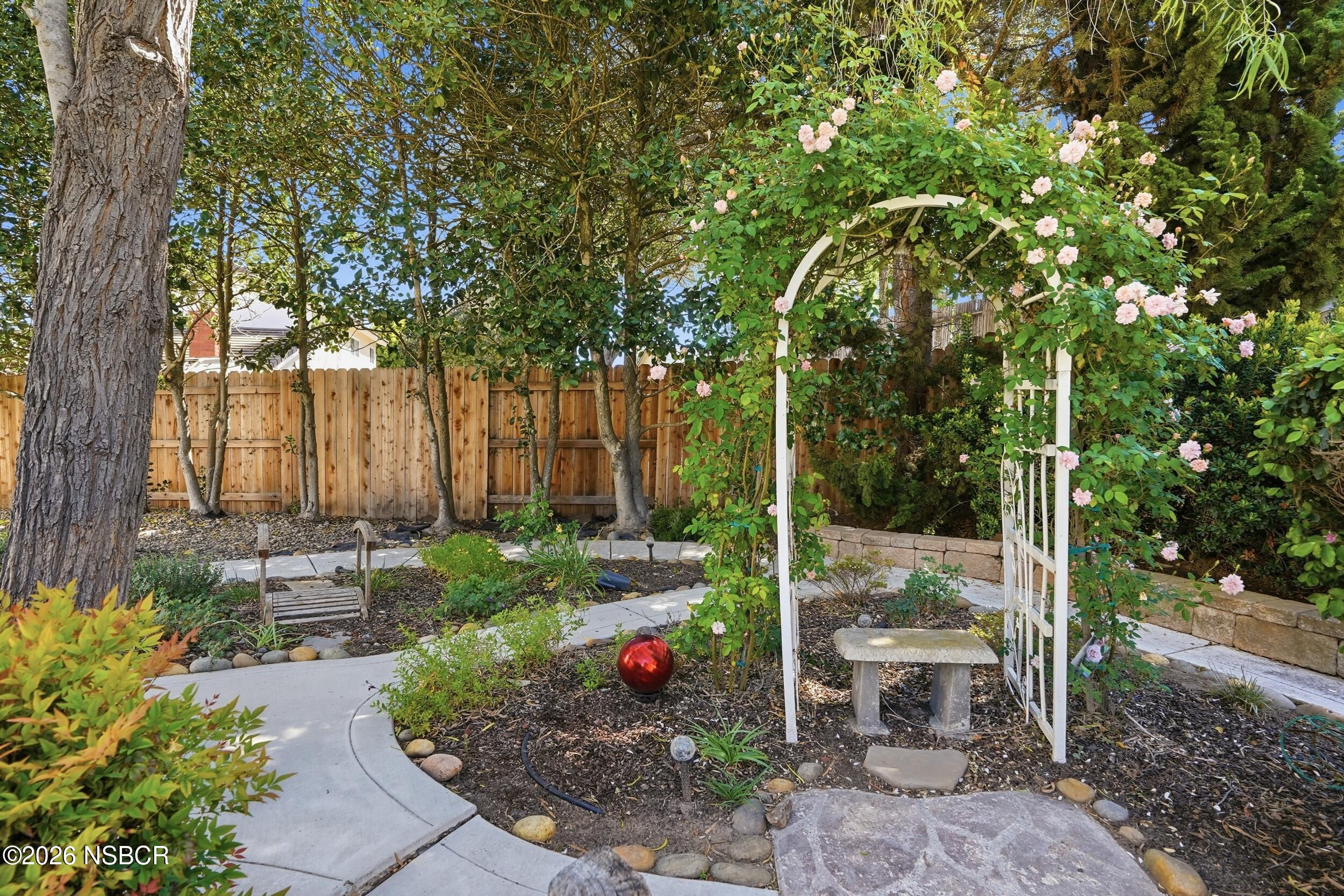 4475 Whitecliff Place Santa Maria, CA 93455 - Photo 37 of 44 4475 Whitecliff Pl