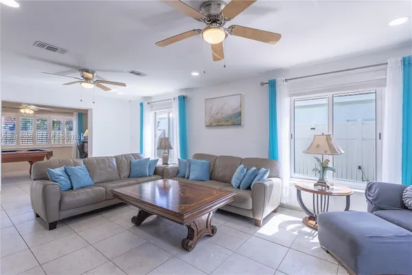 $6,950 | 1660 Northeast 25th Avenue, Pompano Beach, FL 33062