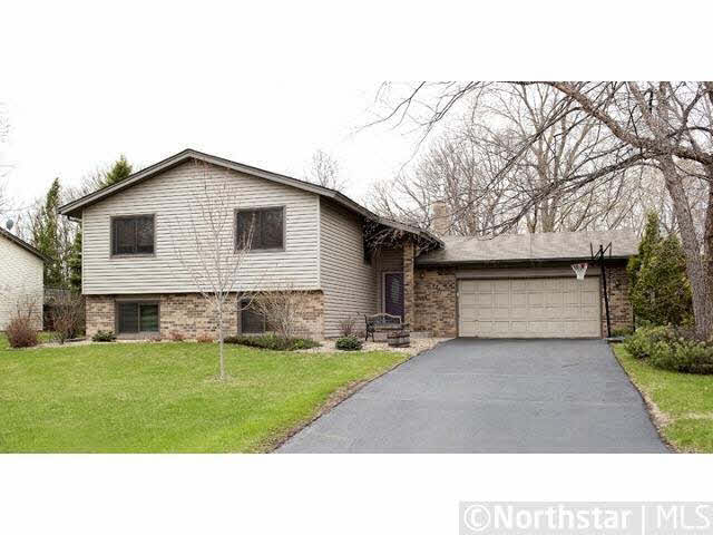 4711 Beacon Hill Road Eagan, MN 55122 - Photo 1 of 18 Gallery Image 1