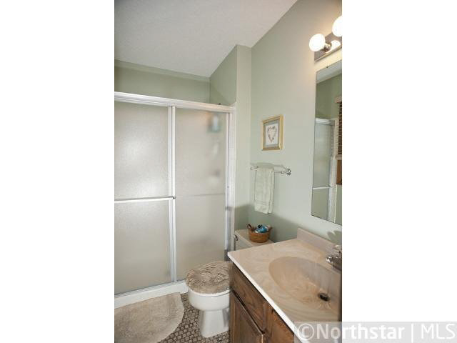 4711 Beacon Hill Road Eagan, MN 55122 - Photo 11 of 18 Gallery Image 11