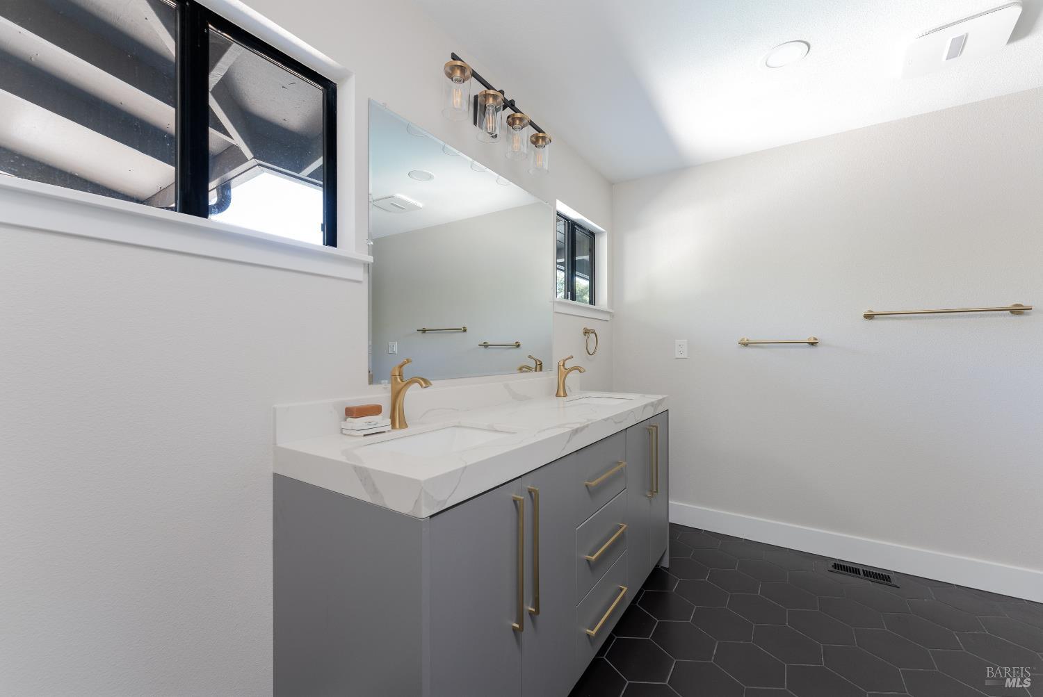 788 Walnut Avenue Ukiah, CA 95482 - Photo 19 of 36 a bathroom with a sink and a mirror