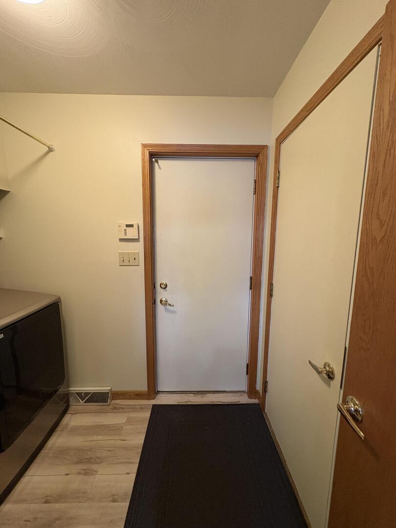 1914 Sun Mill Court Springfield, IL 62704 - Photo 20 of 39