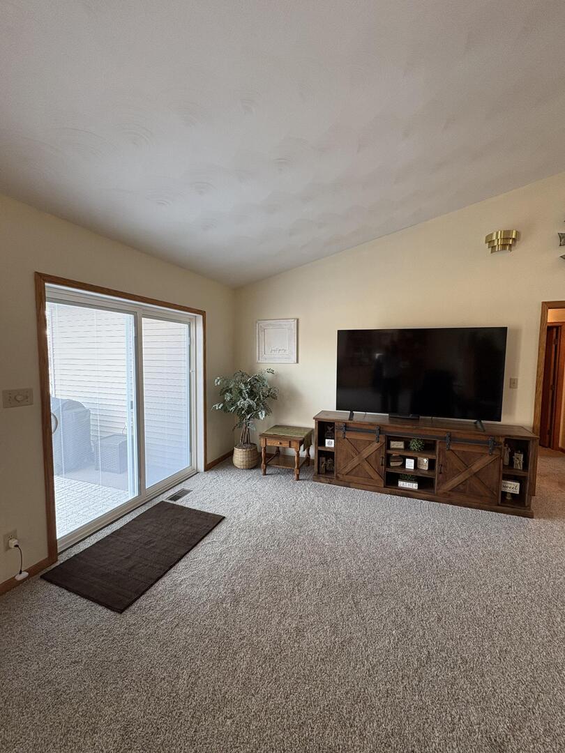 1914 Sun Mill Court Springfield, IL 62704 - Photo 10 of 39