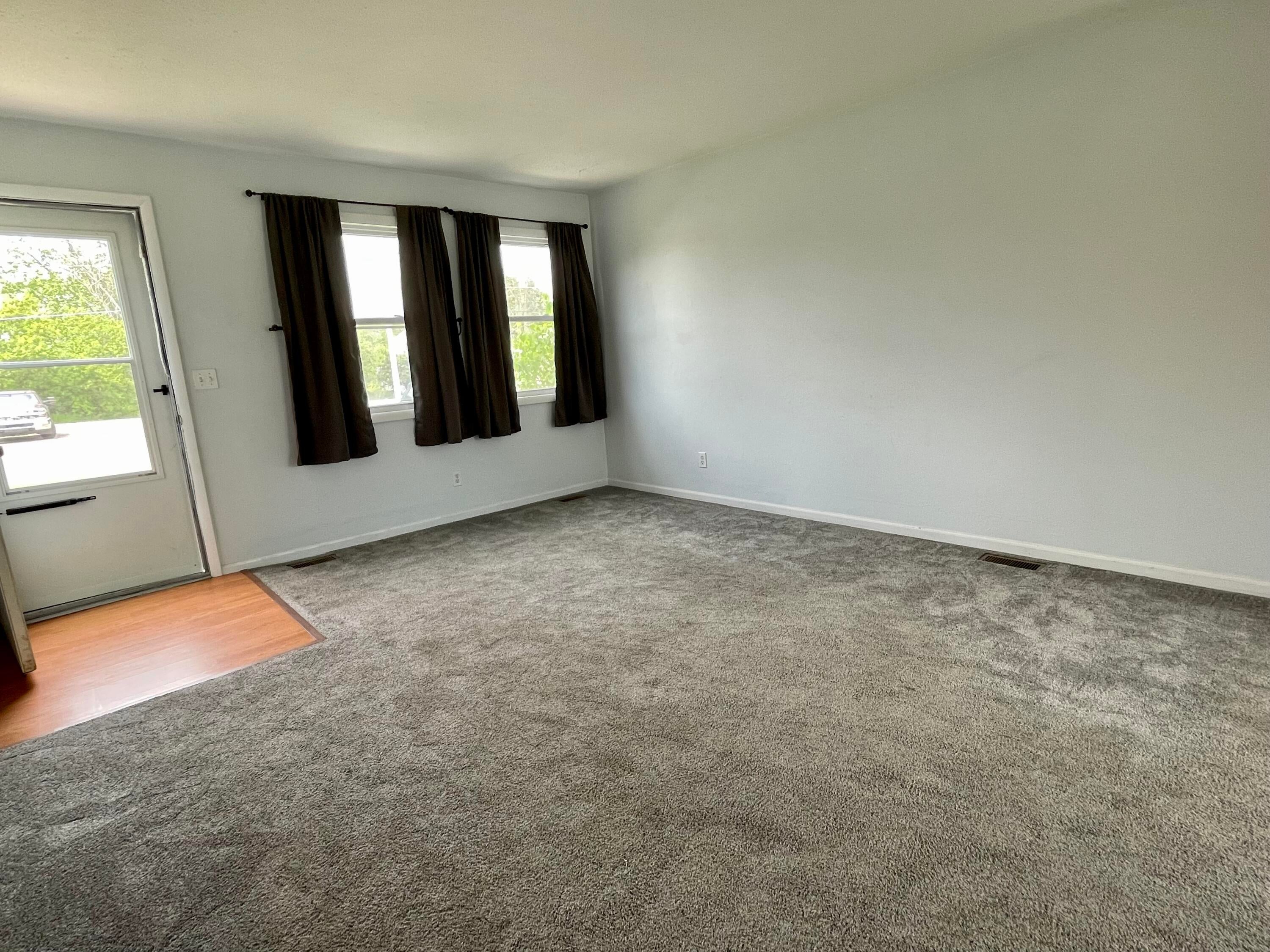 113 North Street Cheboygan, MI 49721 - Photo 5 of 22 Gallery Image 5
