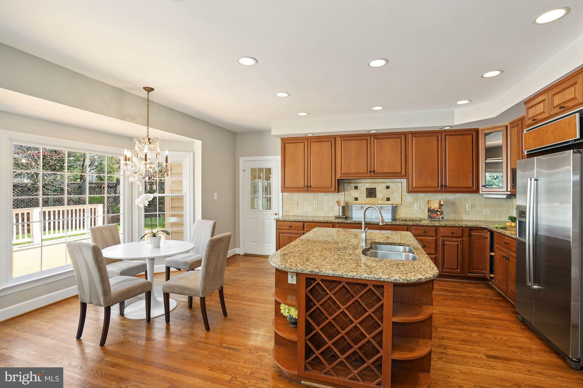 8913 Bells Mill Road Potomac, MD 20854 - Photo 20 of 48 Gourmet Kitchen with Breakfast Room