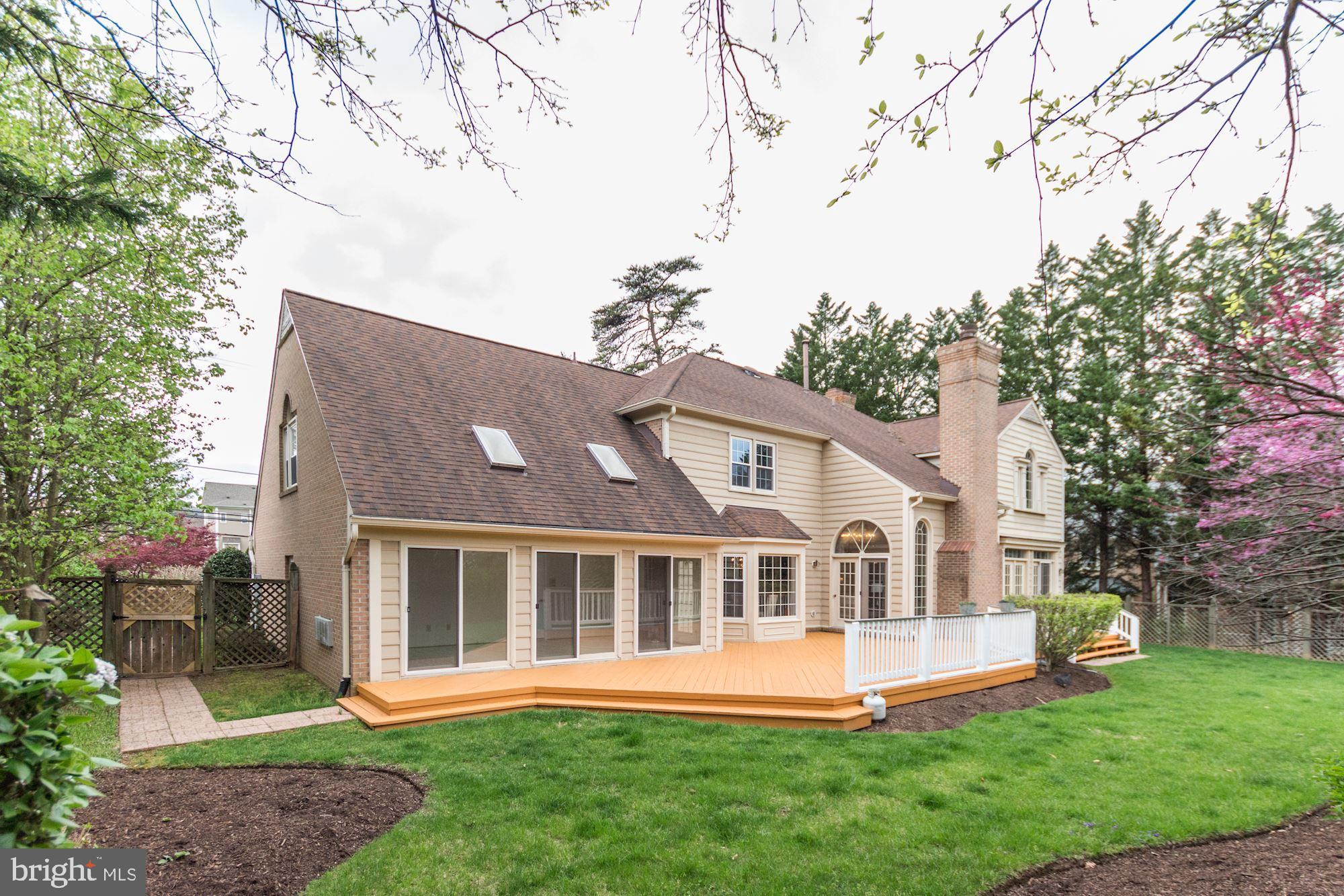 8913 Bells Mill Road Potomac, MD 20854 - Photo 48 of 48 Back Exterior View