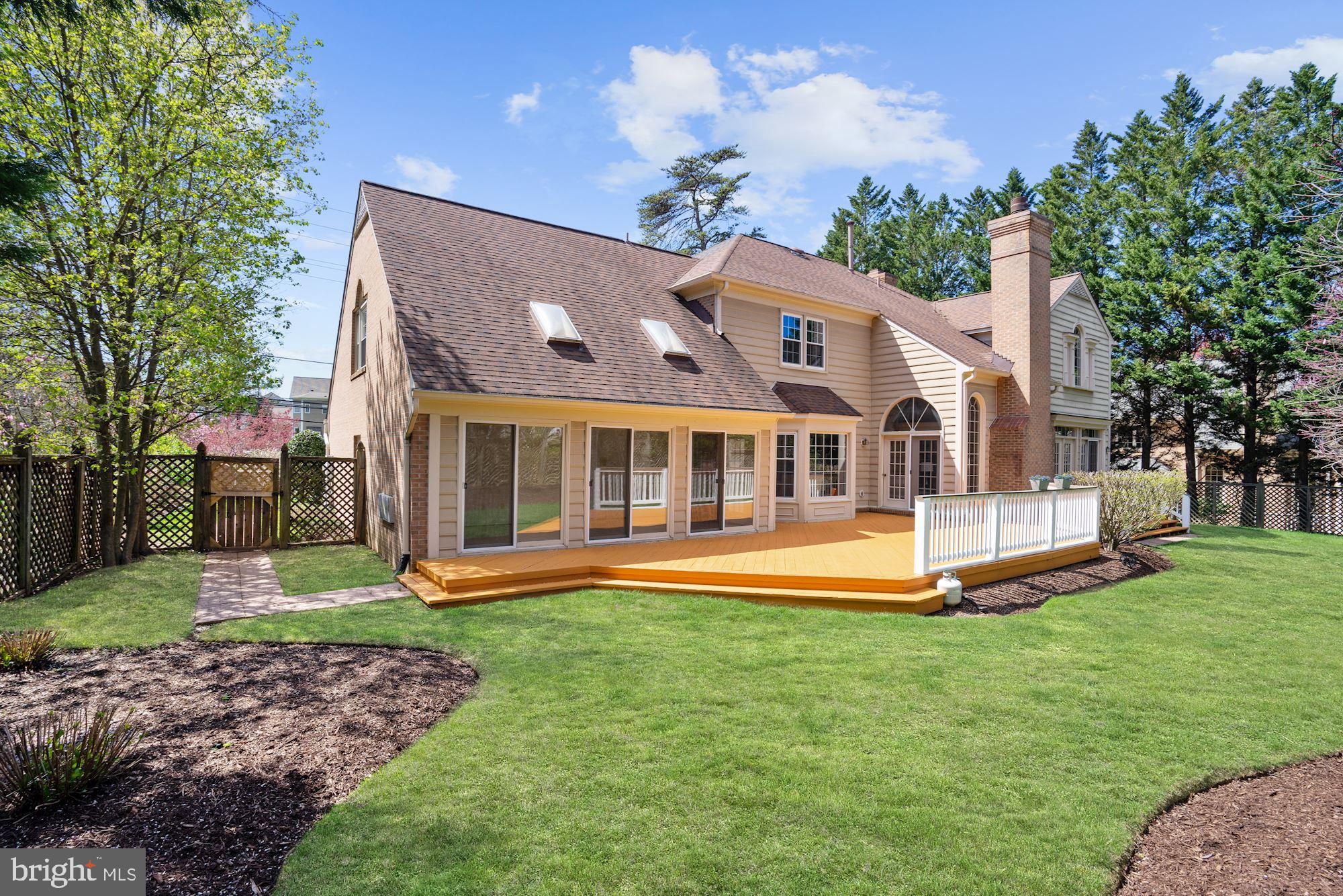 8913 Bells Mill Road Potomac, MD 20854 - Photo 6 of 48 Back Exterior View