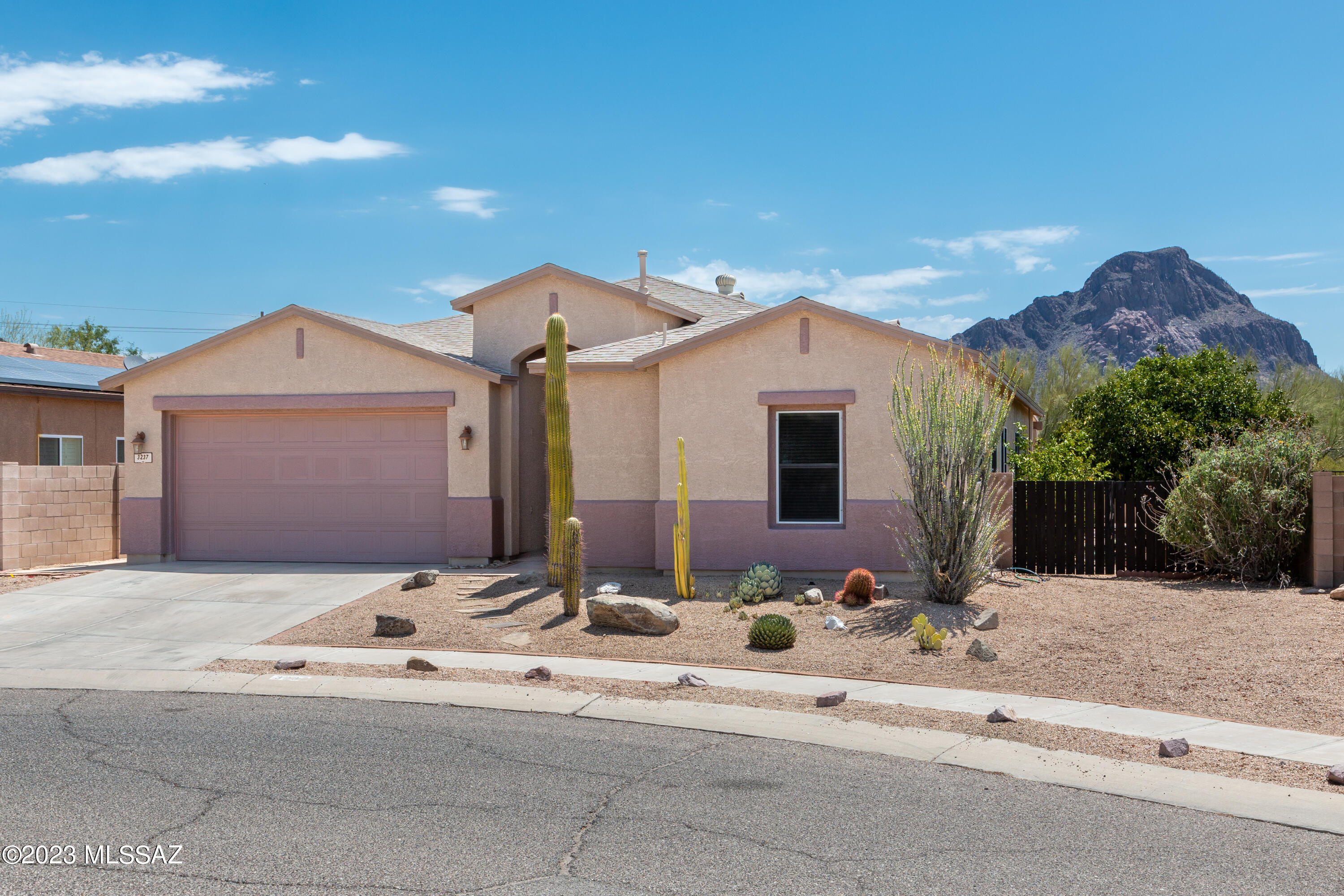 3237 South Desert Echo Road Tucson, AZ 85735 - Photo 1 of 41 Gallery Image 1
