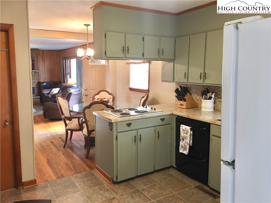 206 Clyde Townsend Road Boone, NC 28607 - Photo 14 of 30 Gallery Image 14