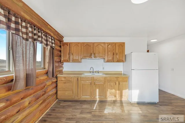 $375,000 | 825 East 700 North, Shelley, ID 83274