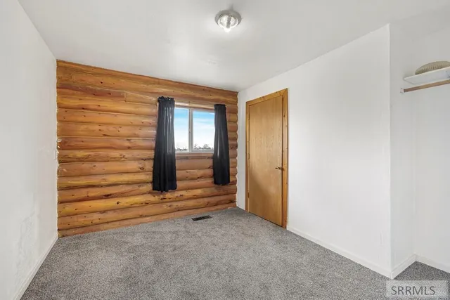 $375,000 | 825 East 700 North, Shelley, ID 83274