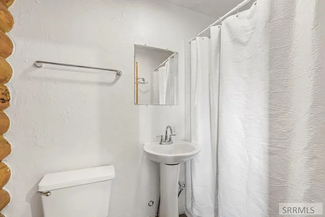 $375,000 | 825 East 700 North, Shelley, ID 83274