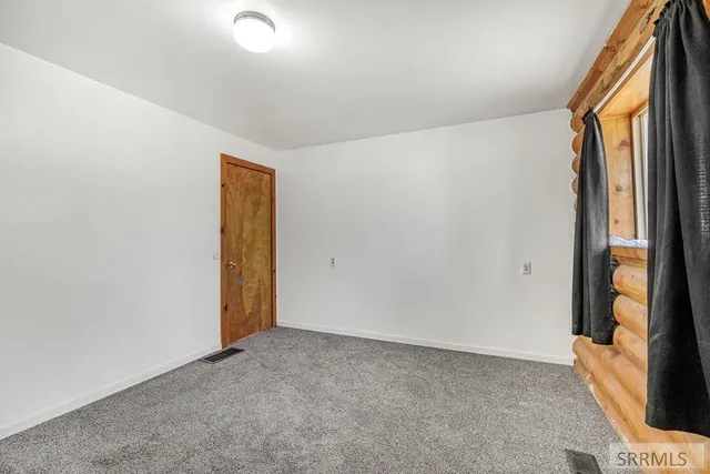 $375,000 | 825 East 700 North, Shelley, ID 83274