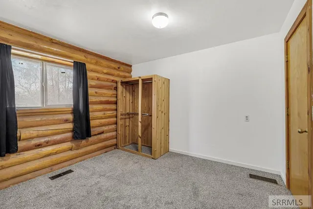 $375,000 | 825 East 700 North, Shelley, ID 83274