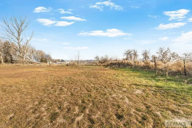 $375,000 | 825 East 700 North, Shelley, ID 83274