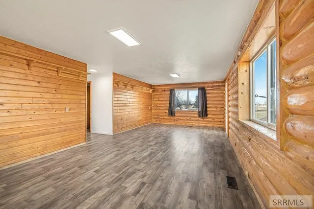 $375,000 | 825 East 700 North, Shelley, ID 83274