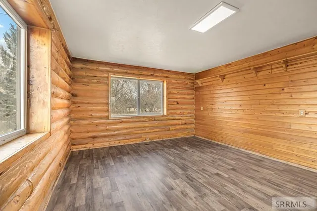 $375,000 | 825 East 700 North, Shelley, ID 83274