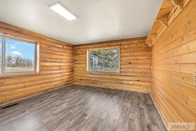 $375,000 | 825 East 700 North, Shelley, ID 83274