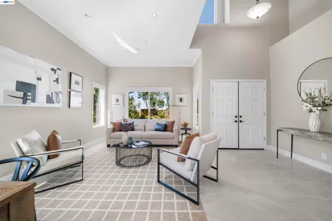 $1,890,000 | 2123 Hidden Pond Road, Lafayette, CA 94549
