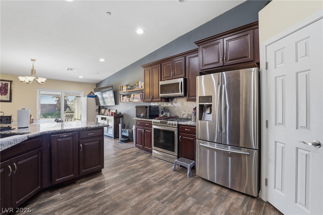 107 Mauve Street Henderson, NV 89012 - Photo 7 of 34