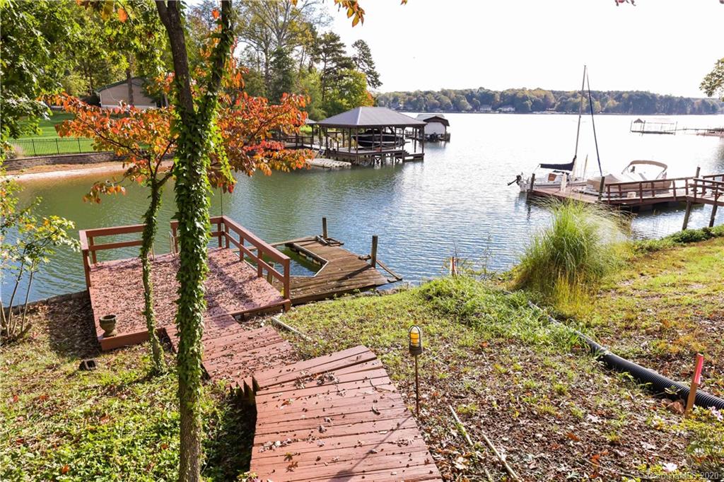 413 Canvasback Road Mooresville, NC 28117 - Photo 8 of 36 Gallery Image 8