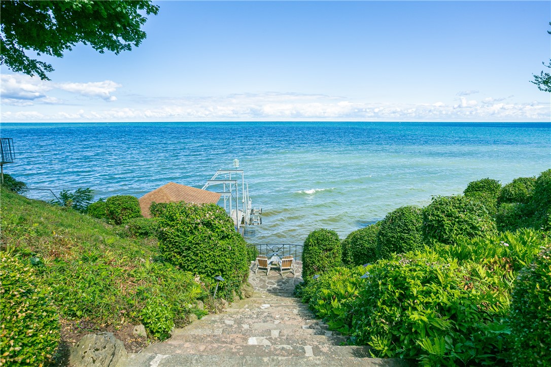 950 Lake Road Webster, NY 14580 - Photo 6 of 50