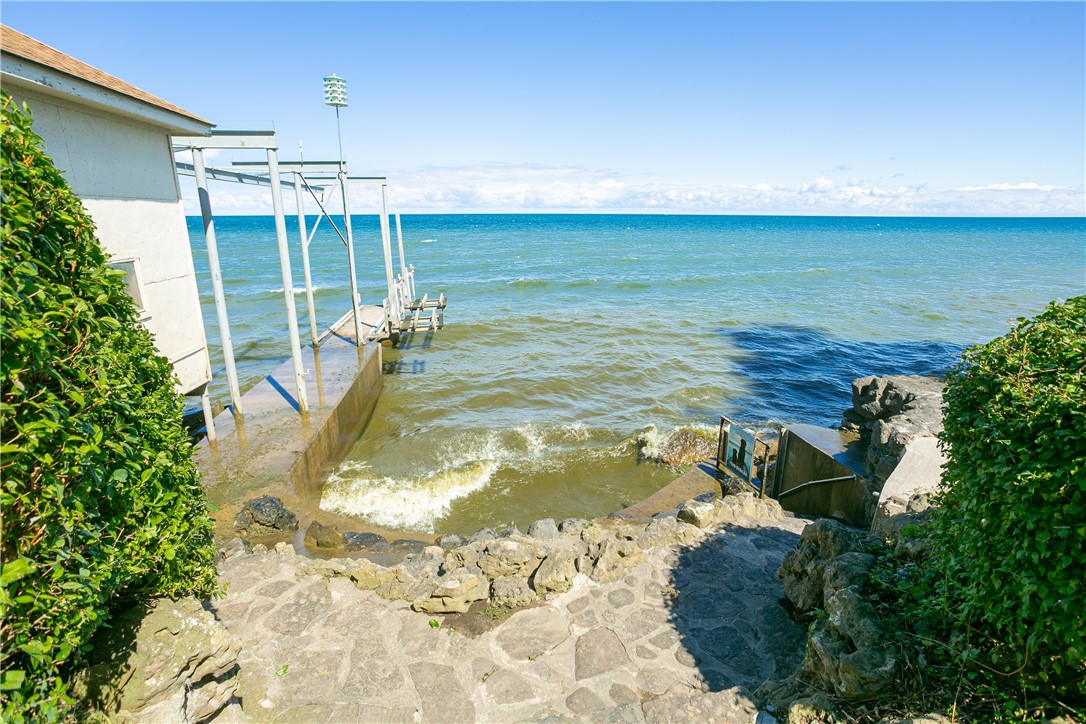 950 Lake Road Webster, NY 14580 - Photo 8 of 50