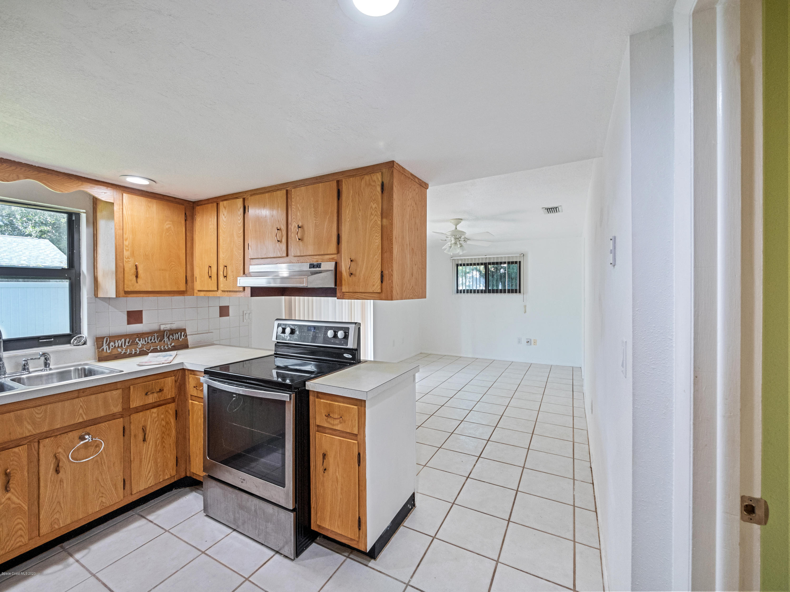 902 Kings Post Road Rockledge, FL 32955 - Photo 8 of 19 P1170023