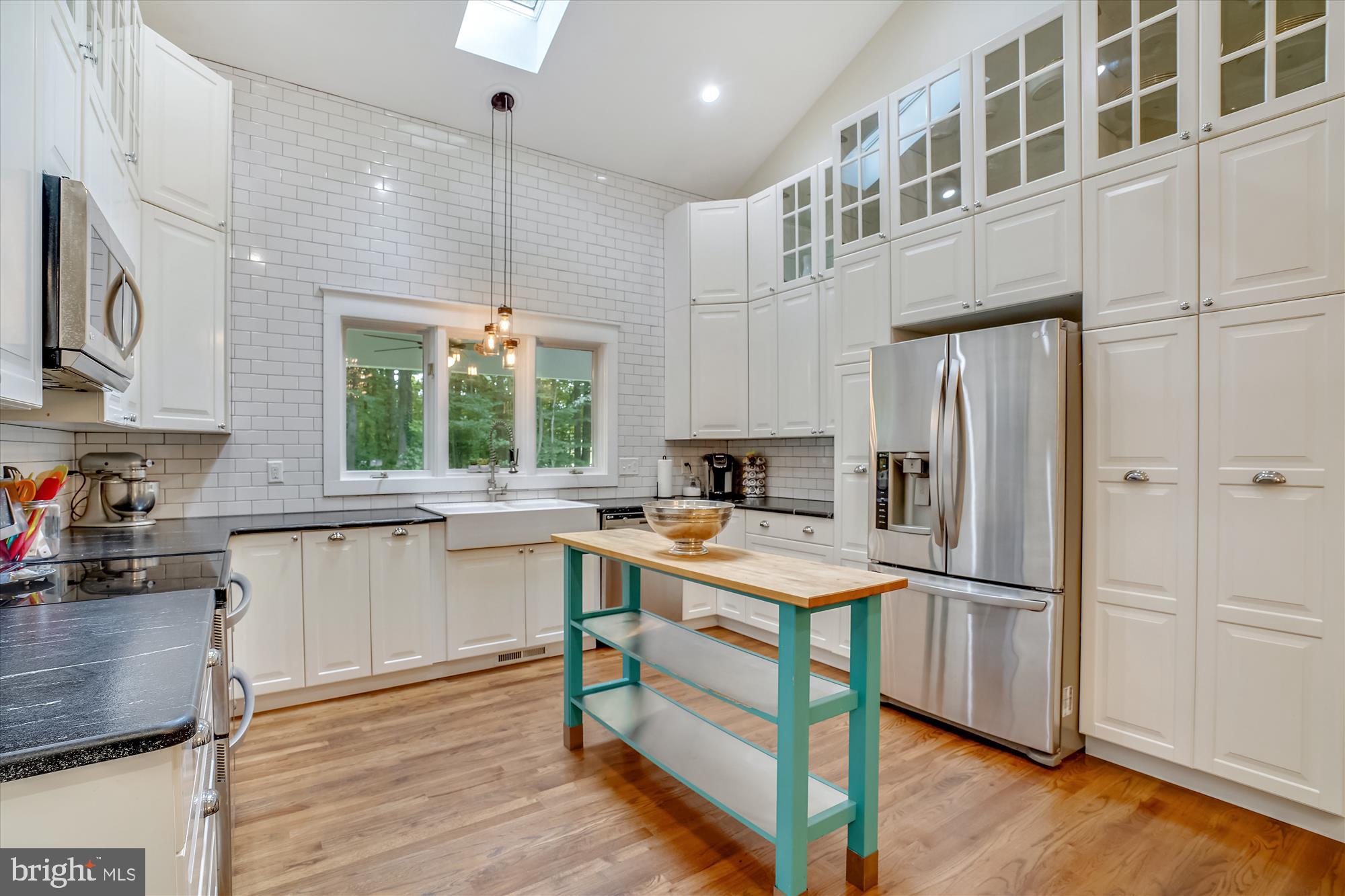 3270 Bottner Road Gambrills, MD 21054 - Photo 8 of 54 Timeless remodeled kitchen