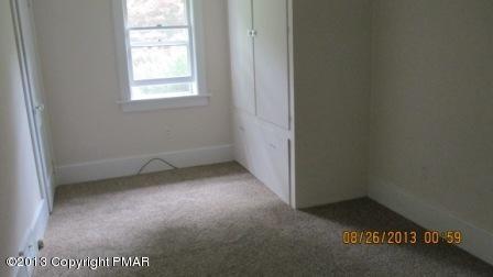 231 Tanite Road Stroudsburg, PA 18360 - Photo 9 of 14 an empty room with a window