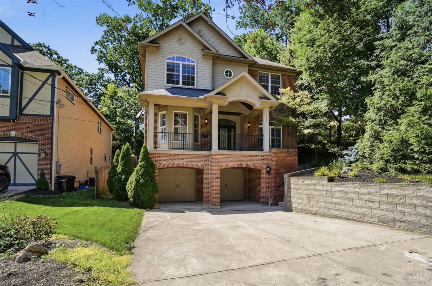 623 Rushton Road Cincinnati, OH 45226 - Photo 1 of 58