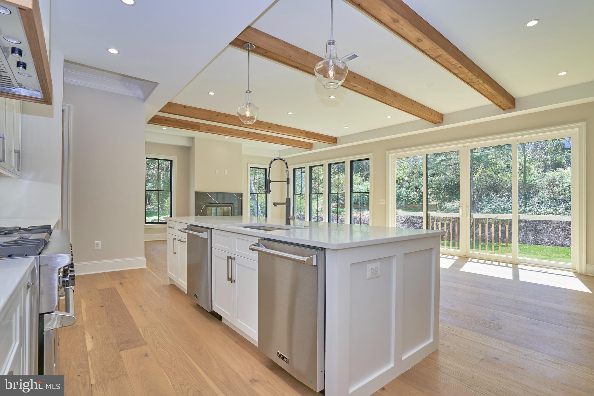 1925 Hunter Mill Road Vienna, VA 22182 - Photo 21 of 79