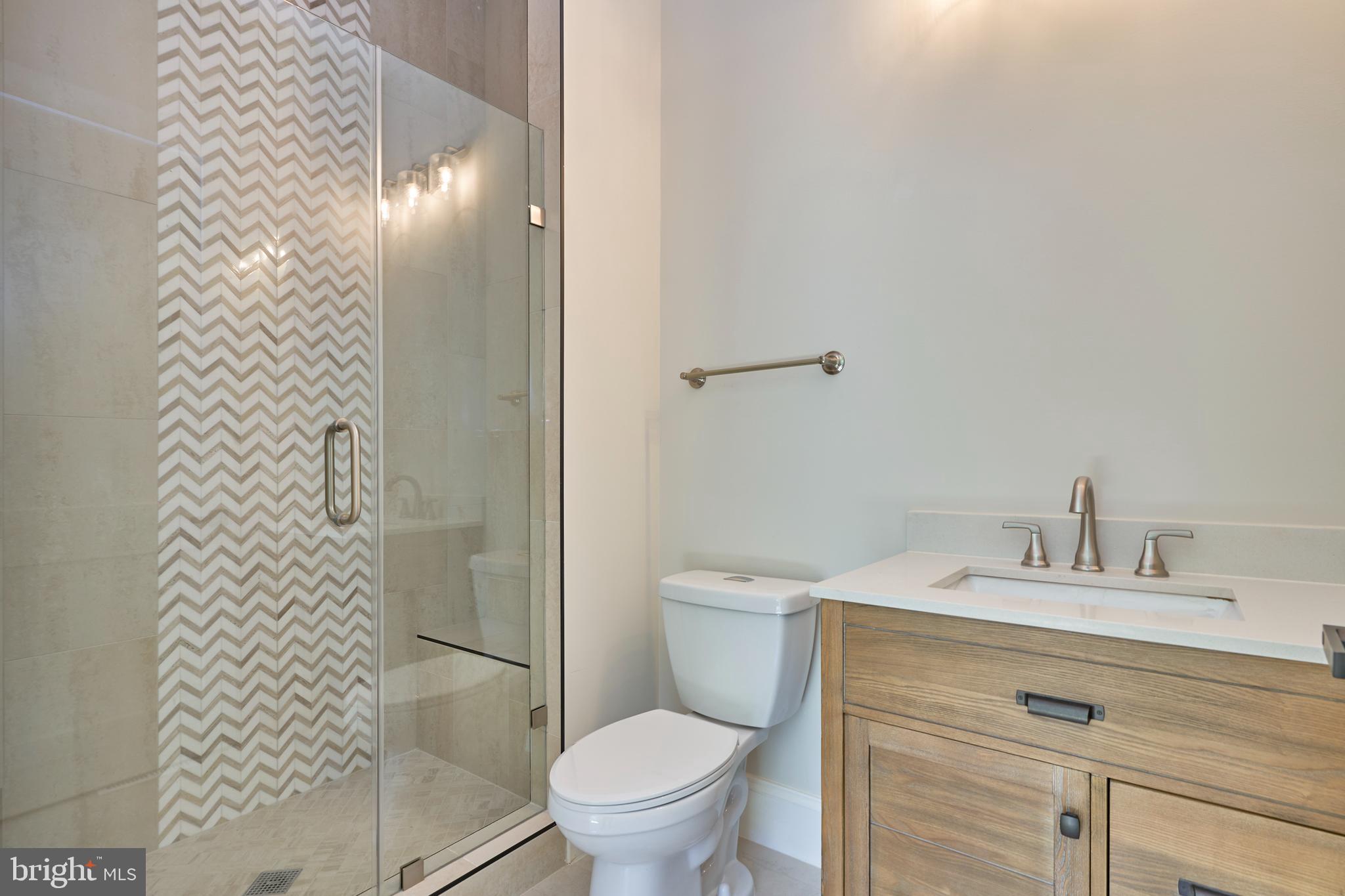 1925 Hunter Mill Road Vienna, VA 22182 - Photo 28 of 79