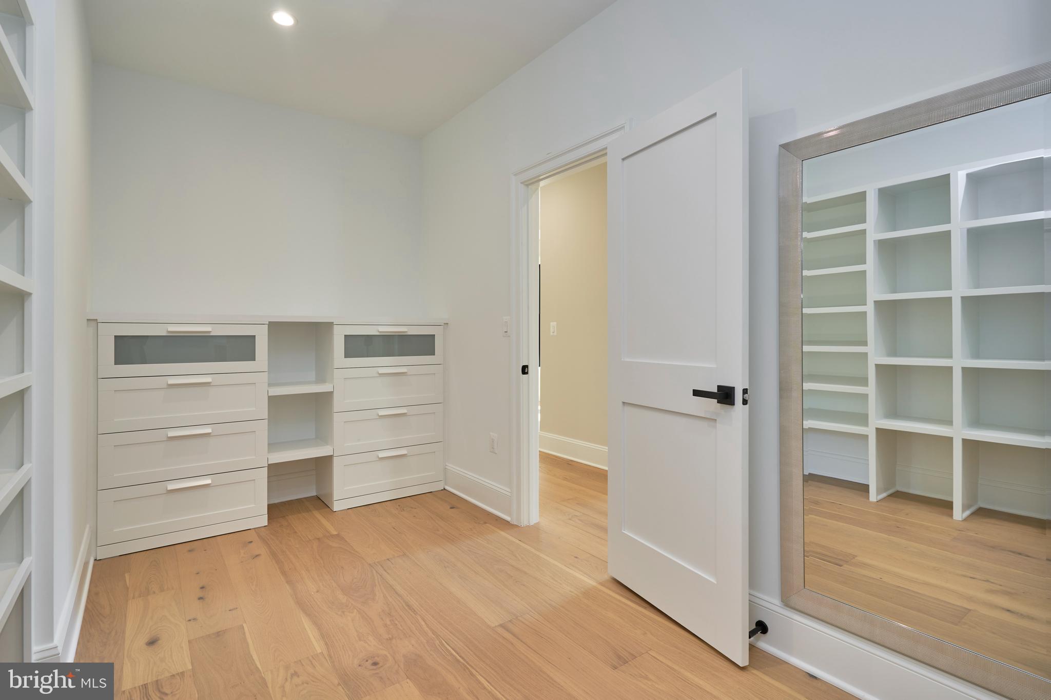 1925 Hunter Mill Road Vienna, VA 22182 - Photo 35 of 79