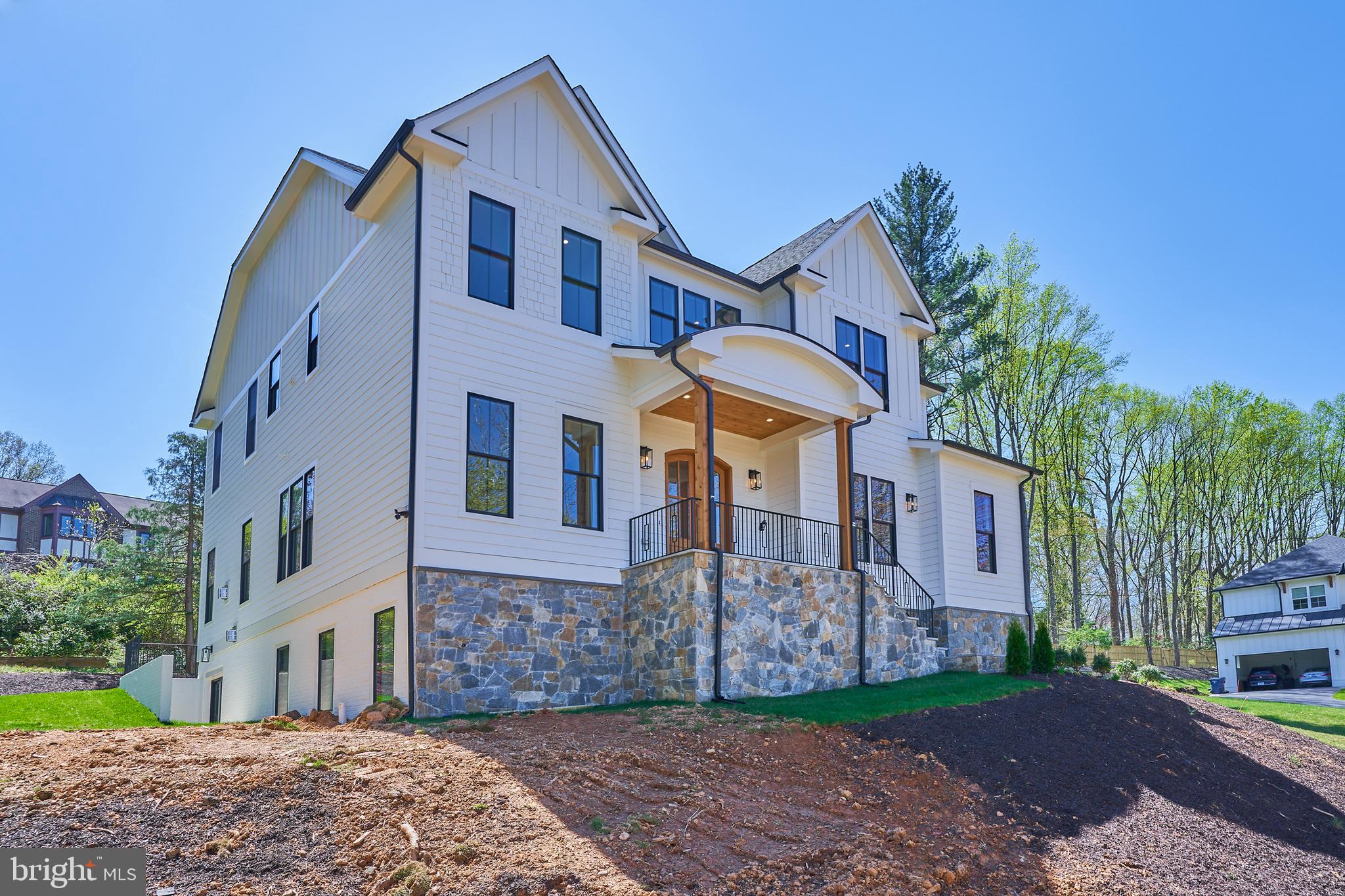 1925 Hunter Mill Road Vienna, VA 22182 - Photo 4 of 79